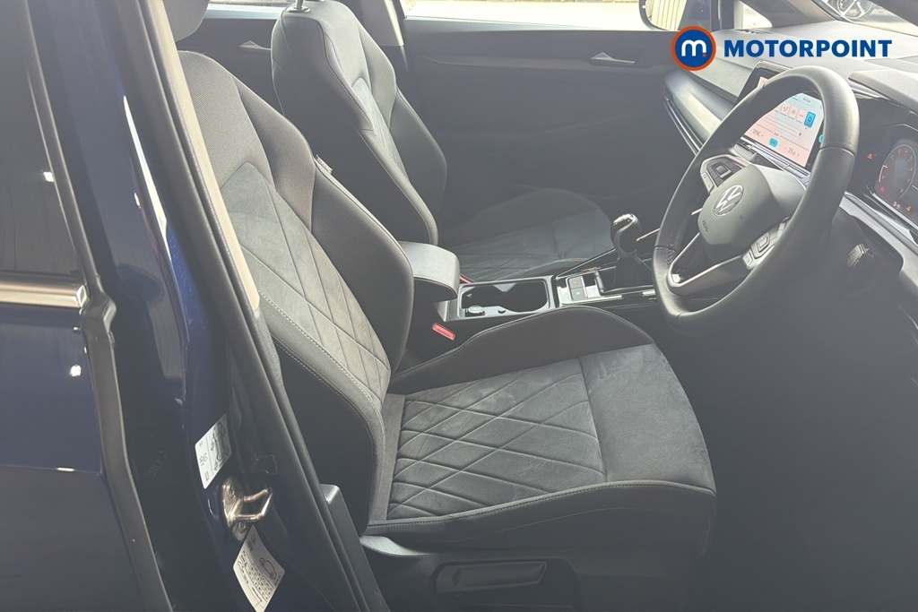 Volkswagen Golf 2L R White #25