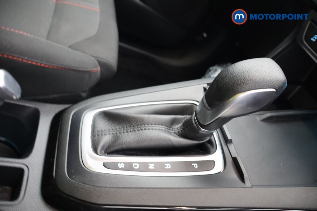 Ford Puma St-line X White #14