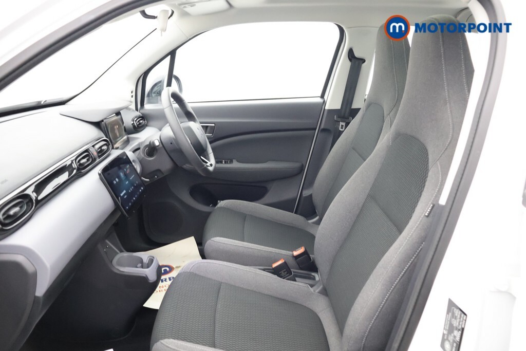 Leapmotor T03 Hatchback White #26