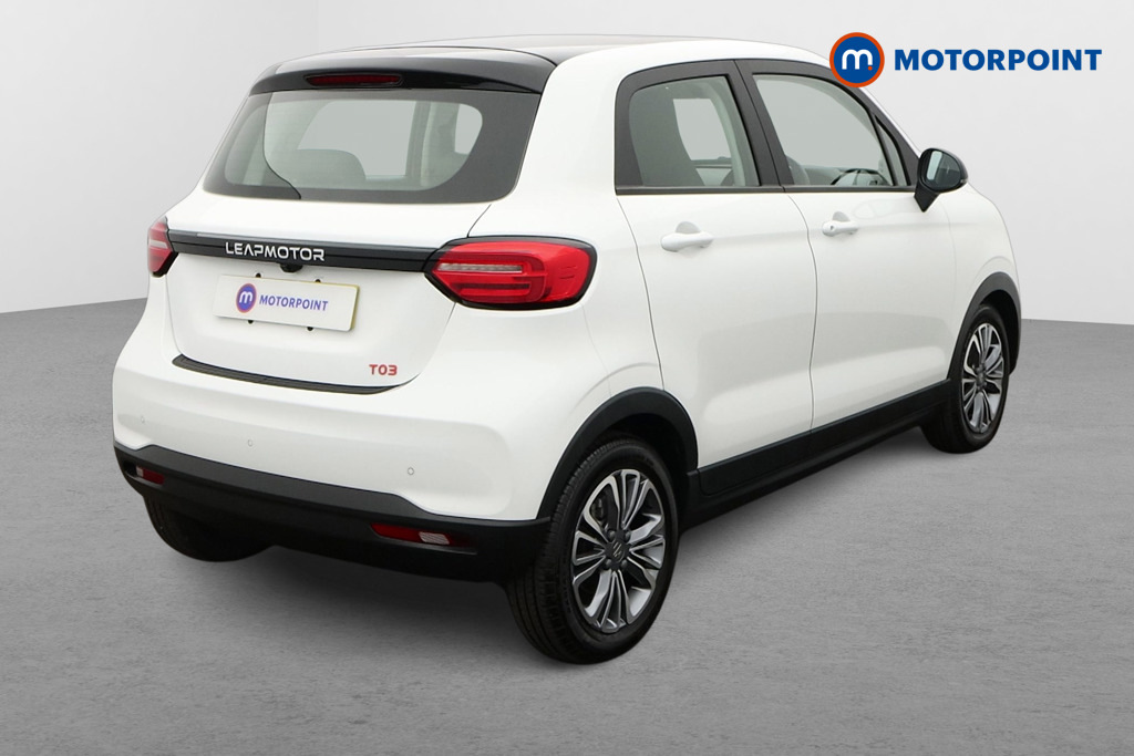 Leapmotor T03 Hatchback White #7