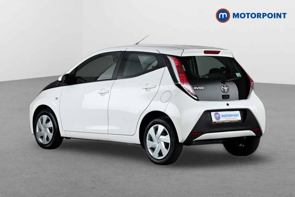 Toyota Aygo 1.0 Vvt-i X-play White #5