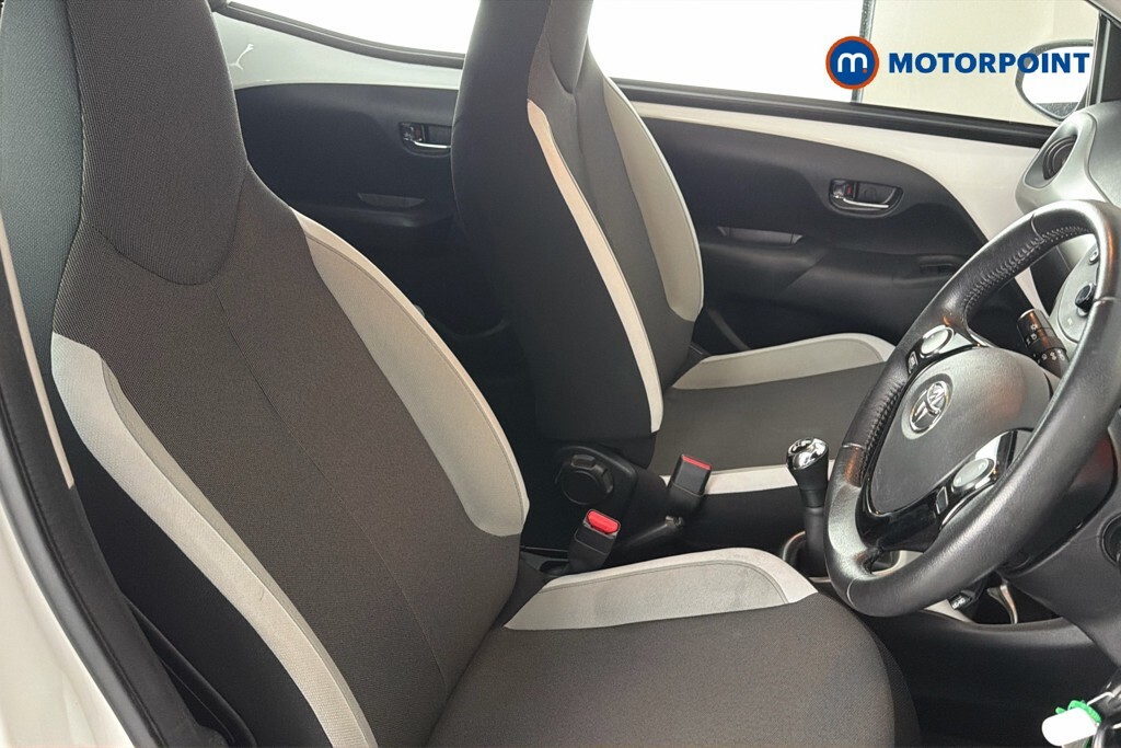 Toyota Aygo Hatchback Black #19