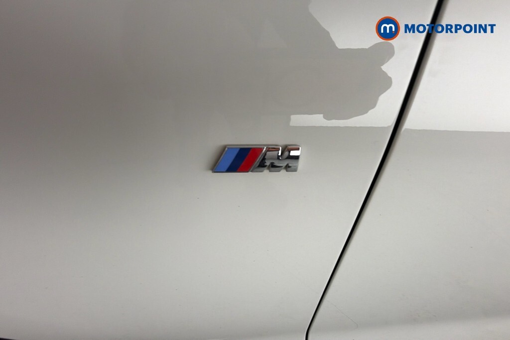 BMW 1 Series Sport White #33