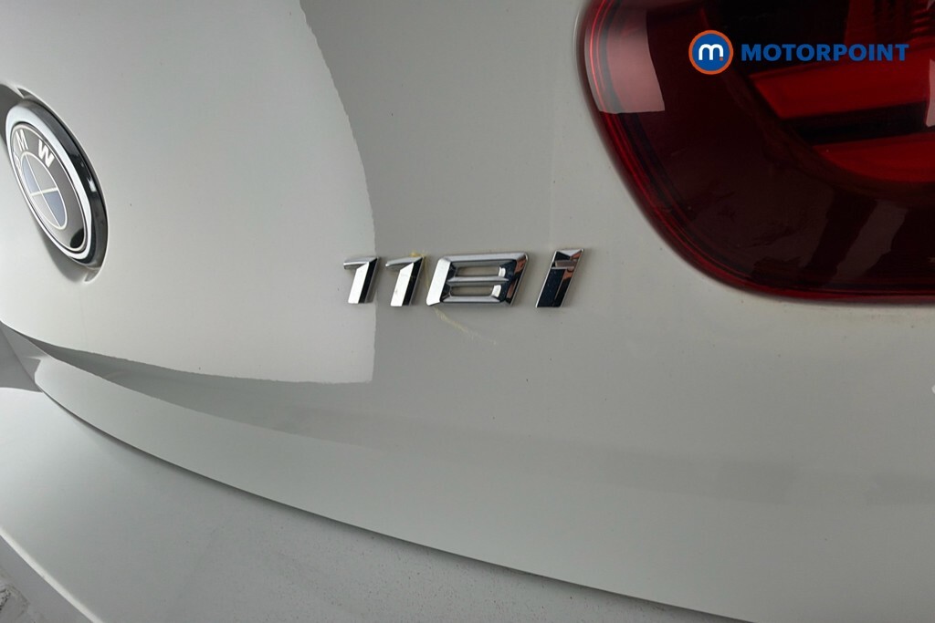 BMW 1 Series Sport White #27