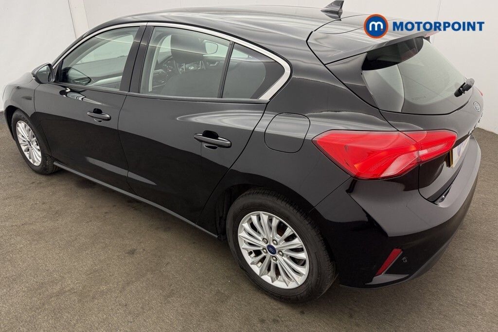 Ford Focus Estate Titanium 1.0 125Ps Black #14