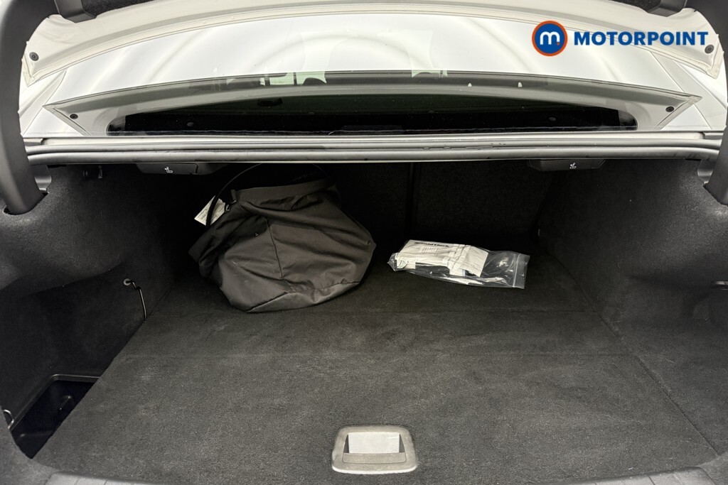 BMW 3 Series 320I Sport Step White #38