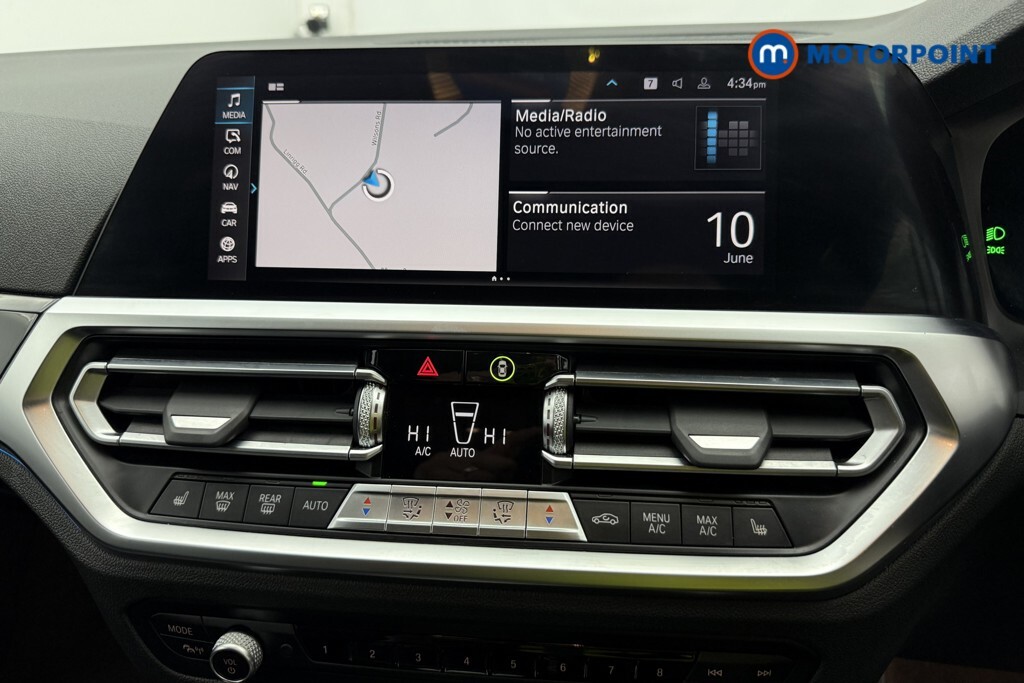 BMW 3 Series 320I Sport Step White #25