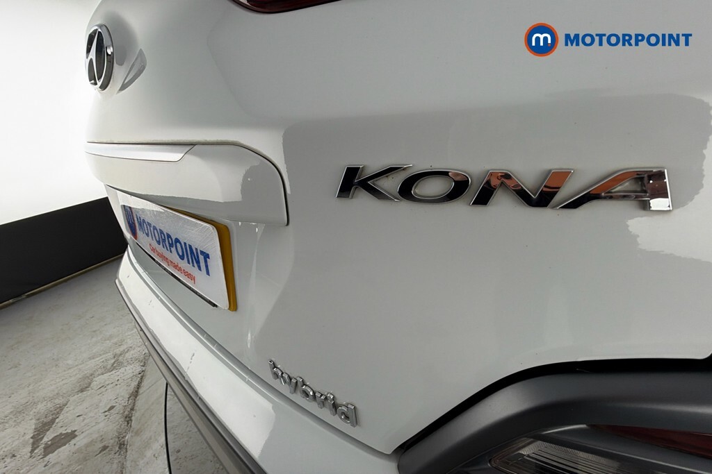 Hyundai Kona Ultimate White #26
