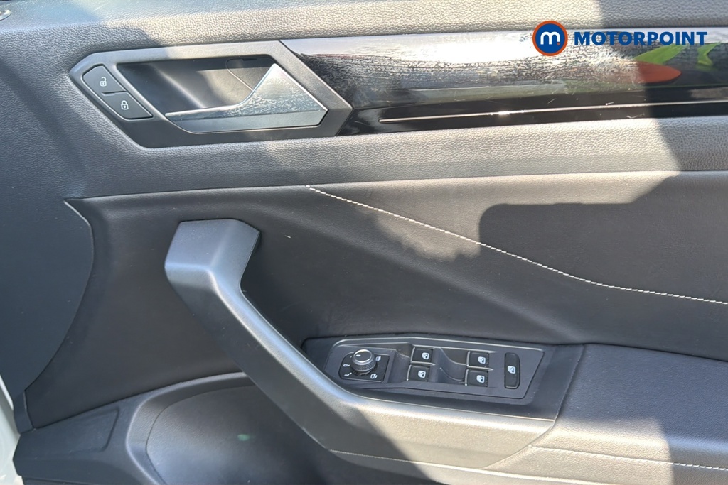 Volkswagen T-Roc 1.0 Tsi Active 110Ps Blue #24