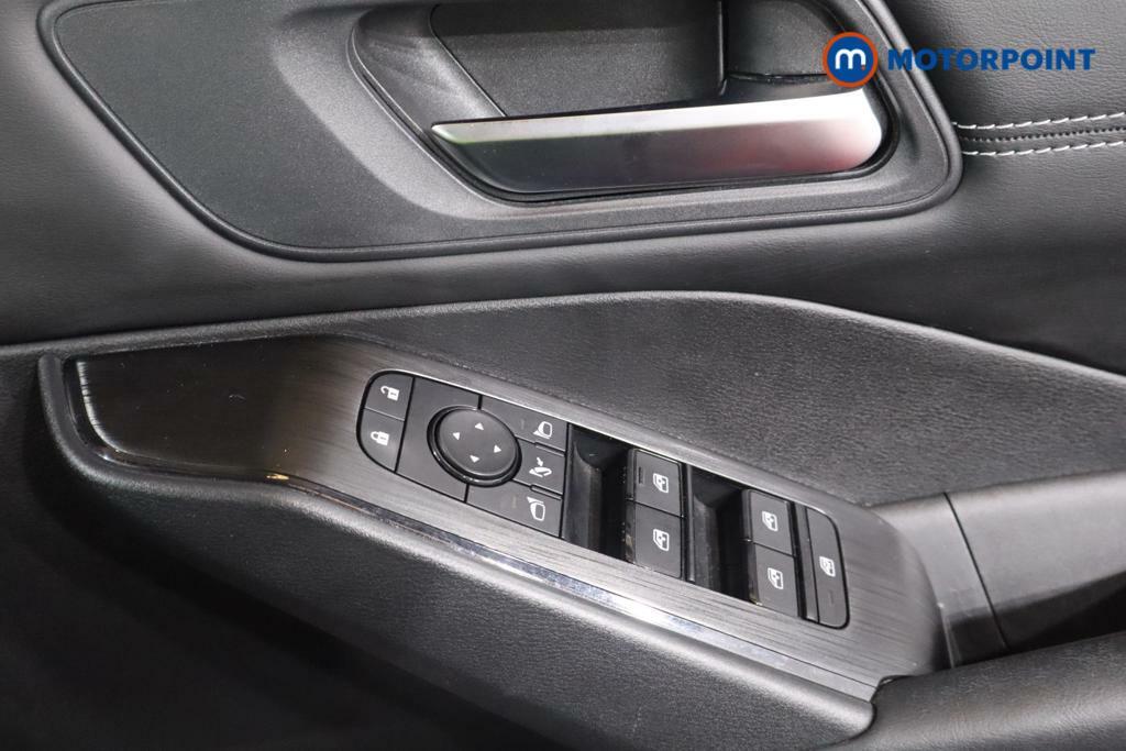 Nissan Qashqai E-power Tekna Plus Silver #18