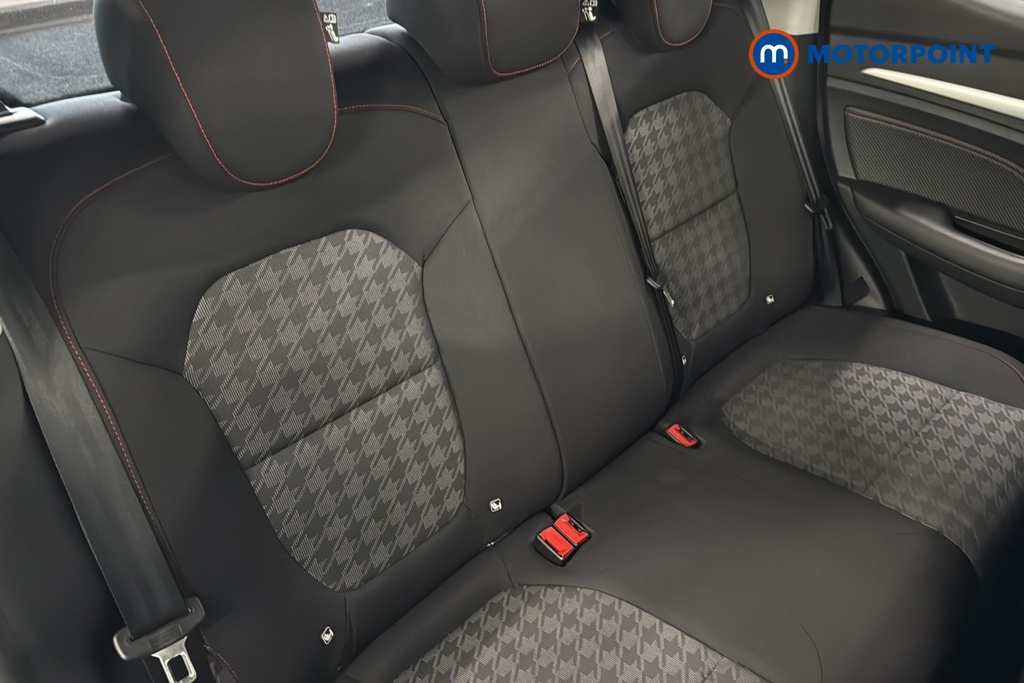 MG ZS 1.0T Gdi Exclusive Red #24