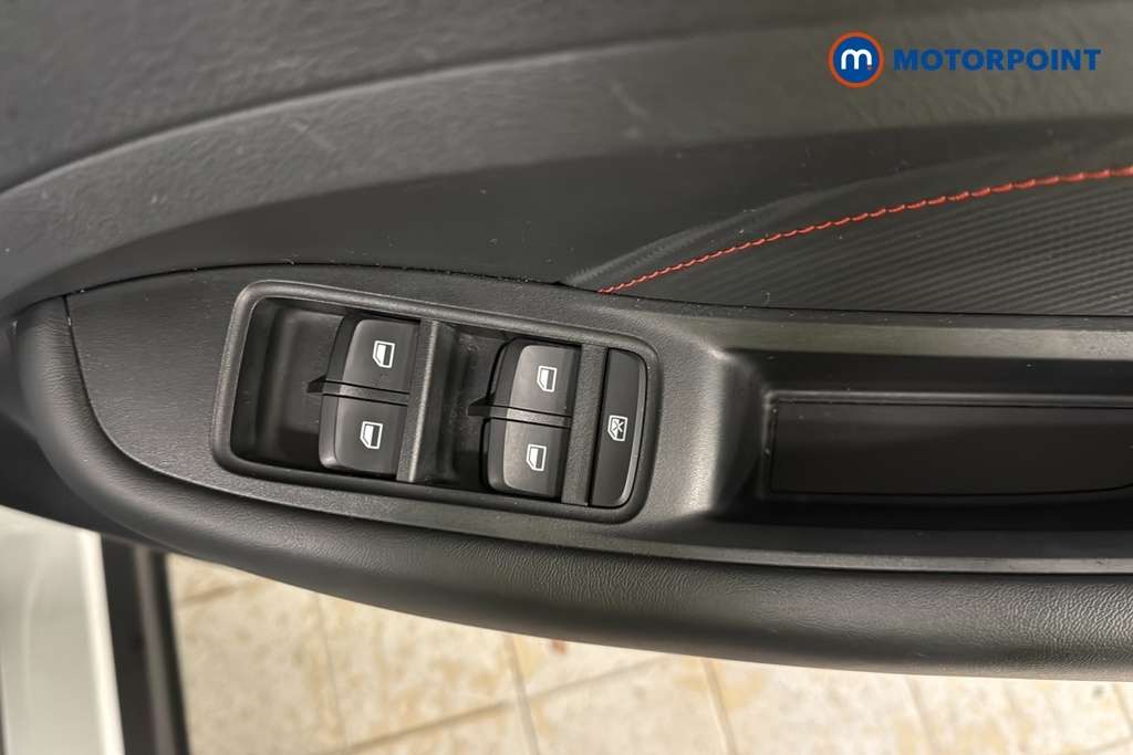 MG ZS 1.0T Gdi Exclusive Red #20