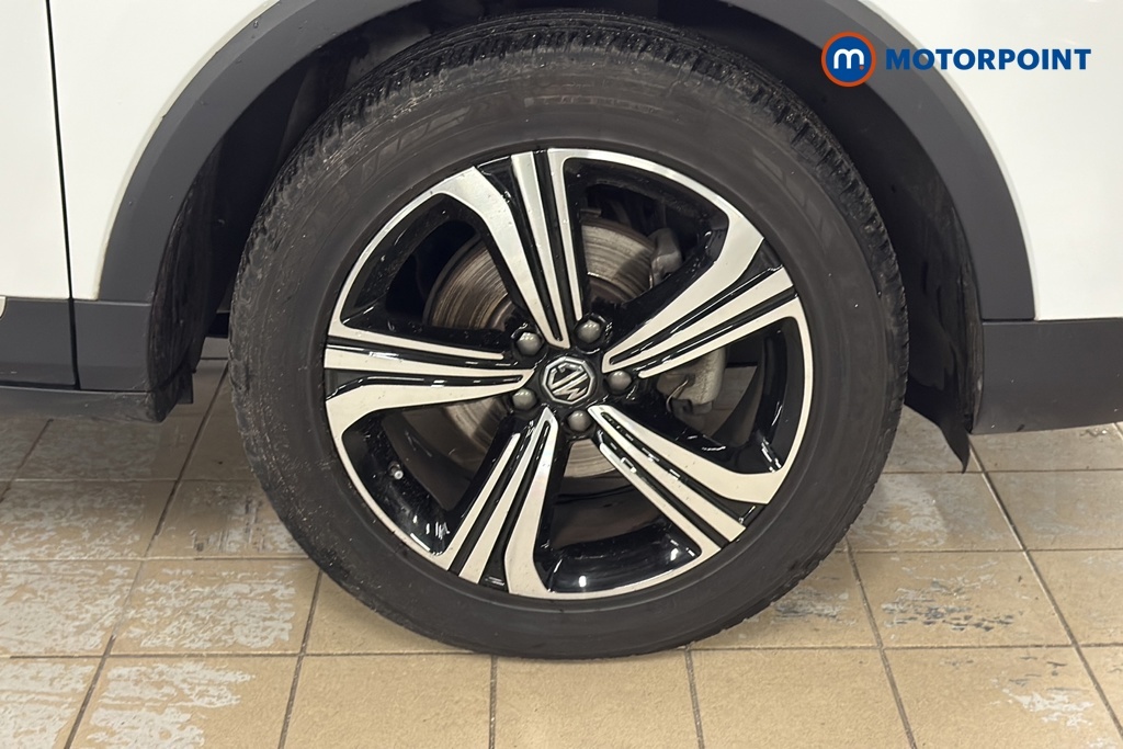 MG ZS 1.0T Gdi Exclusive Red #37