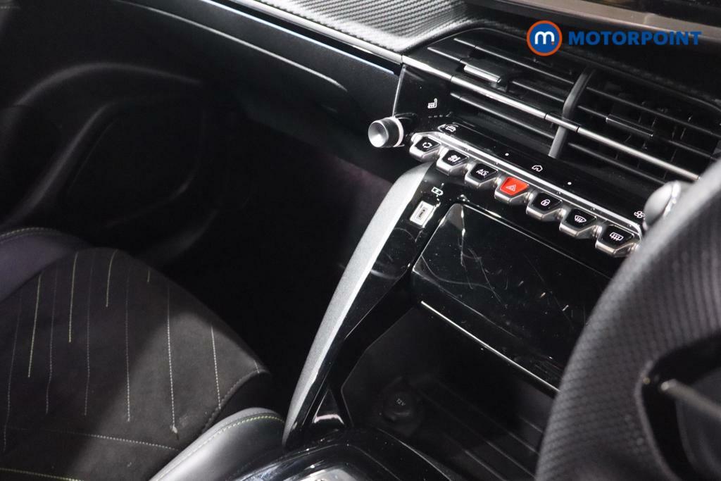 Peugeot 2008 Puretech Allure Premium Black #12