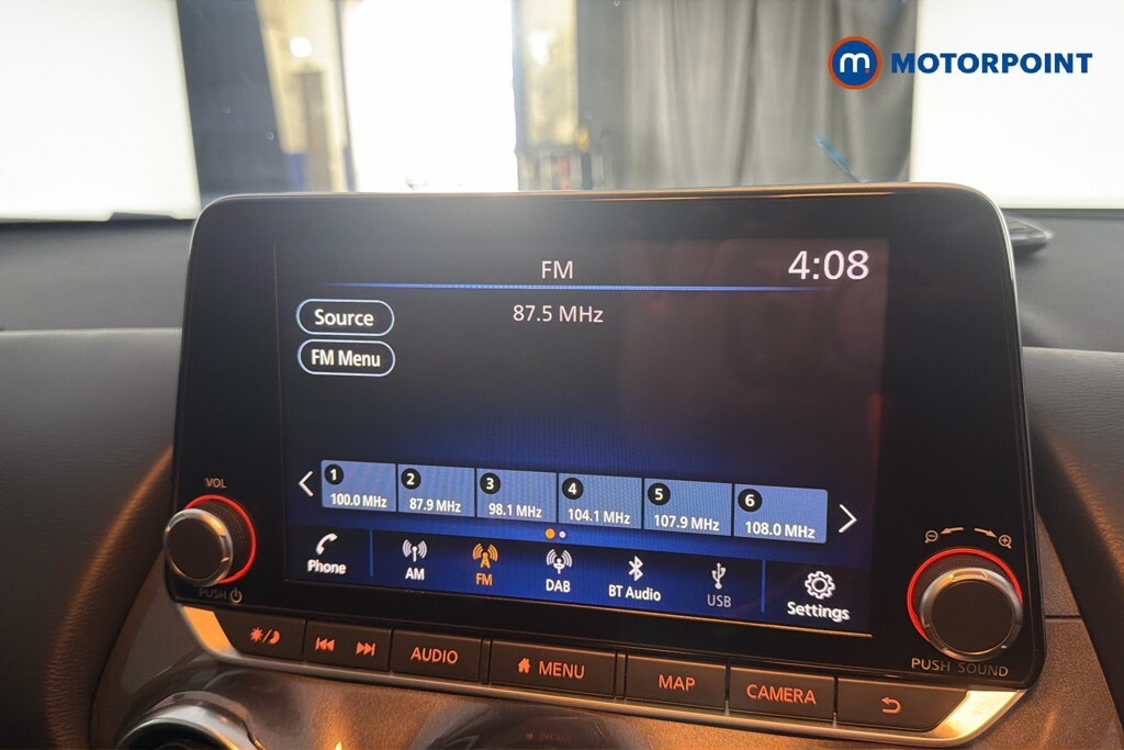 Nissan Juke N-connecta Red #12