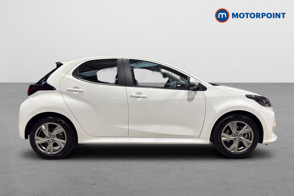 Toyota Yaris 1.5 Hybrid Icon Cvt White #4