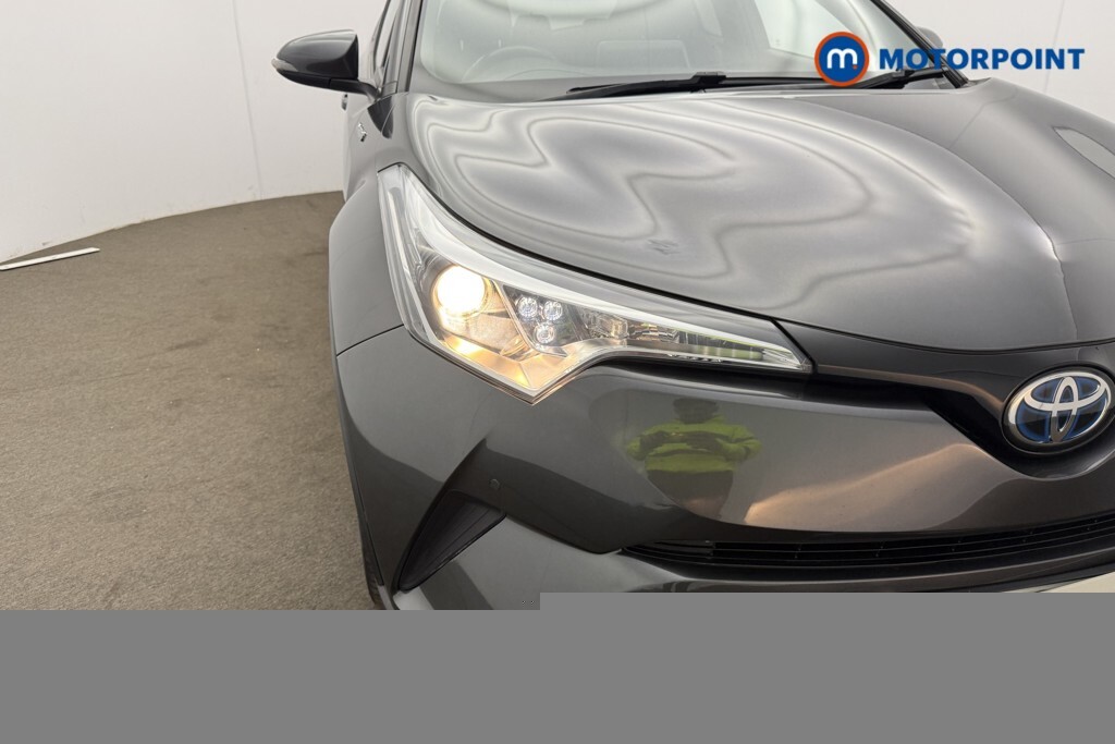 Toyota C-Hr Dynamic Blue #37