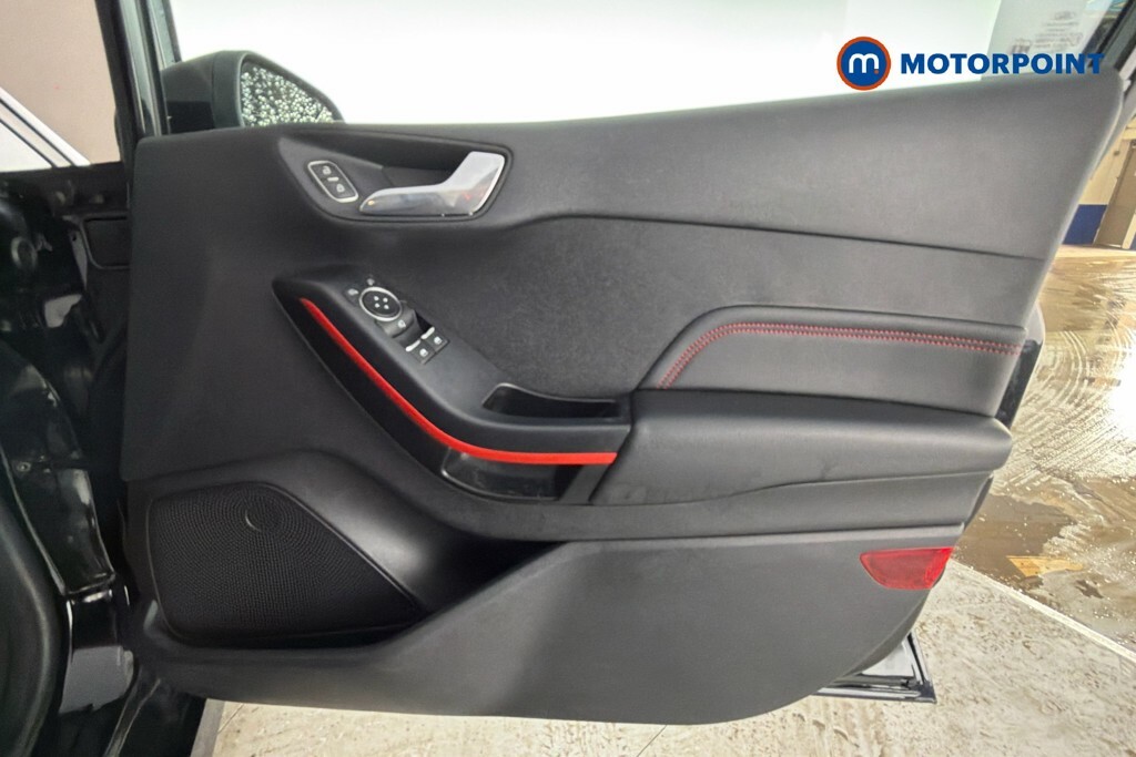 Ford Fiesta Active X Black #15