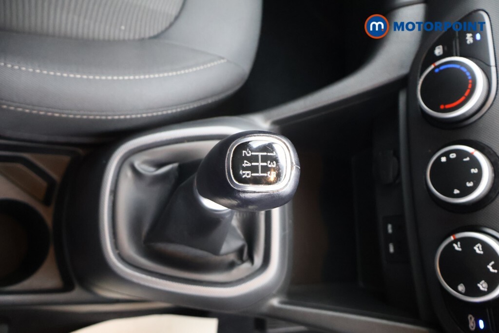 Hyundai I10 Hatchback Black #16