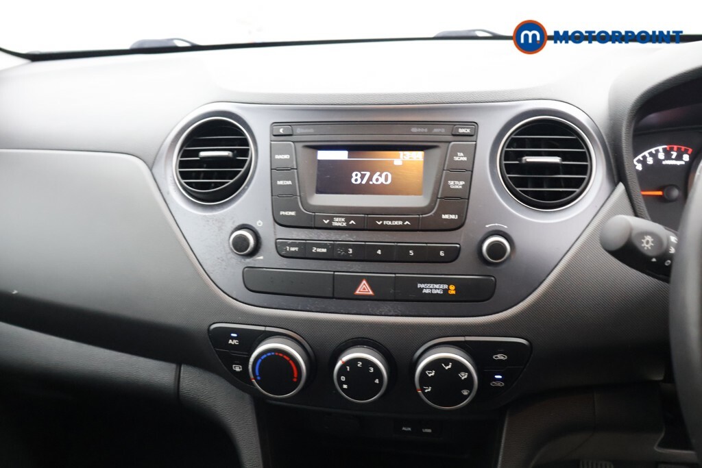 Hyundai I10 Hatchback Black #15
