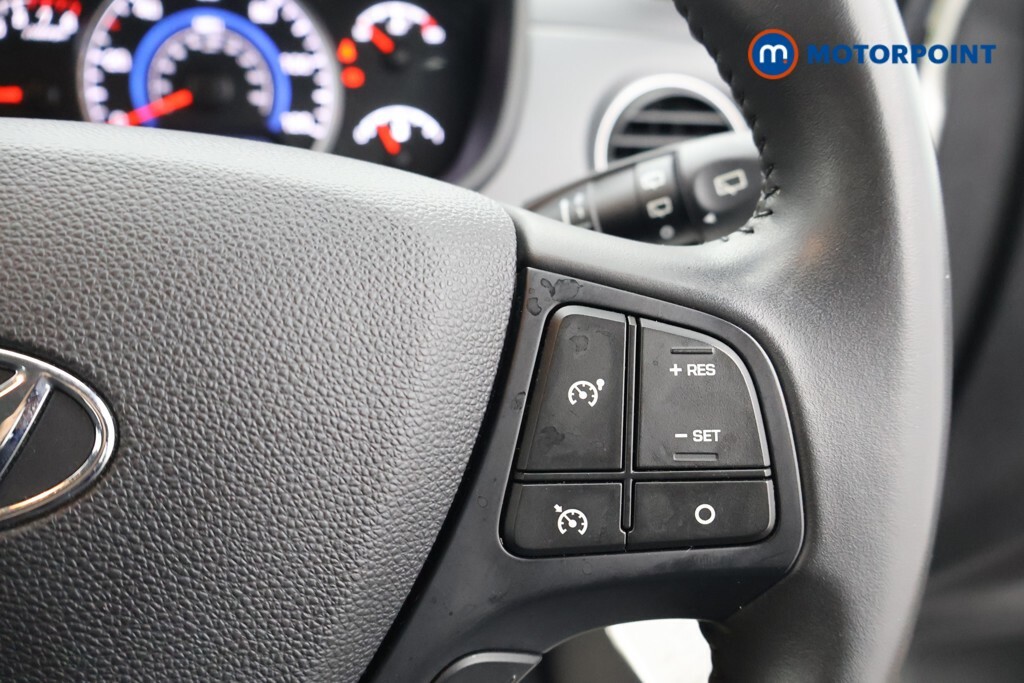 Hyundai I10 Hatchback Black #11