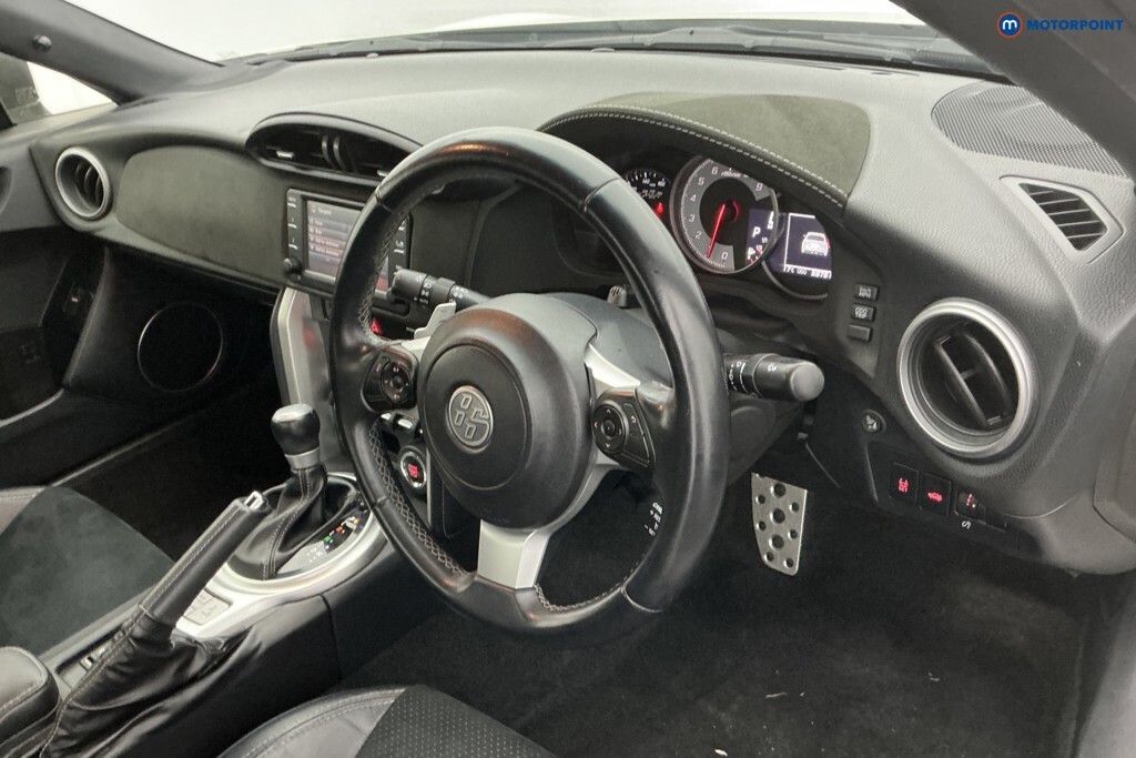Toyota GT86 Coupe Red #15