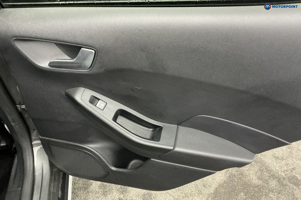 Ford Fiesta Active 1 Black #34