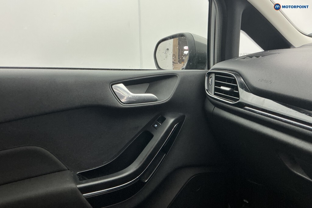 Ford Fiesta Active 1 Black #27