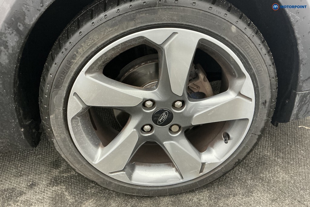 Ford Fiesta Active 1 Black #41