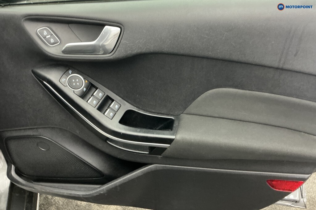 Ford Fiesta Active 1 Black #32