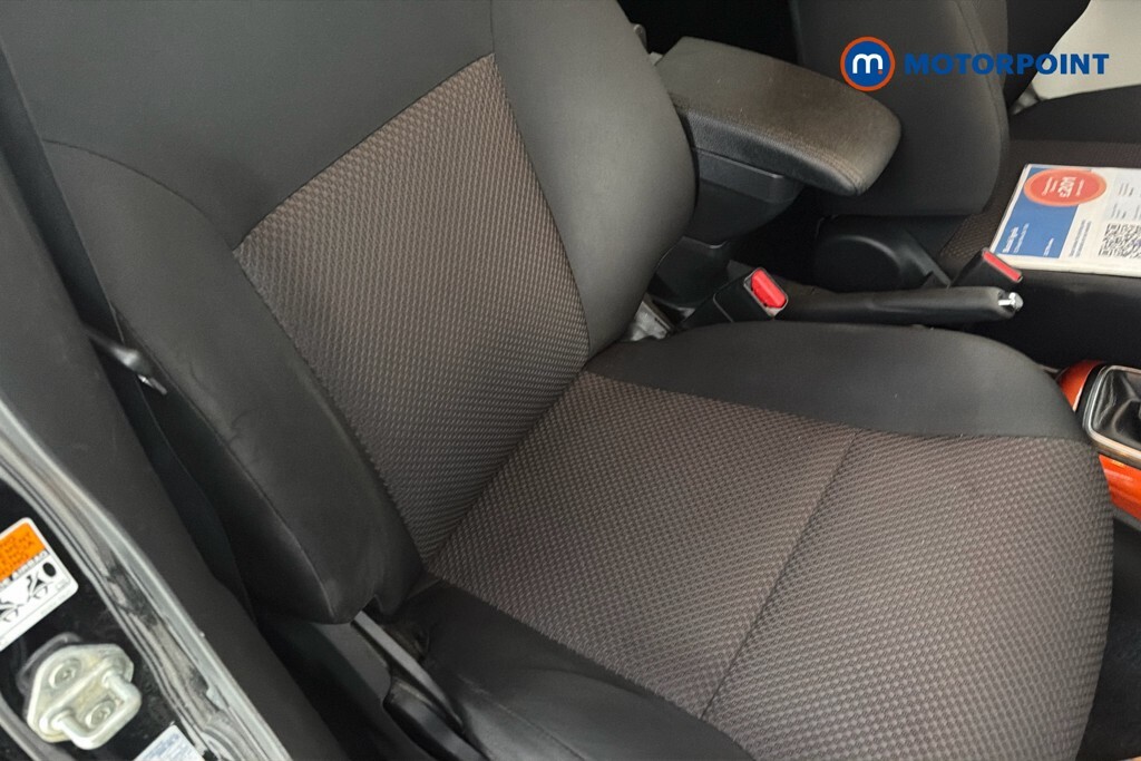 Suzuki Ignis Sz-t #18