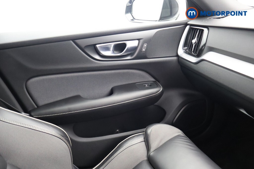 Volvo S60 2L R-design Plus Gold #17