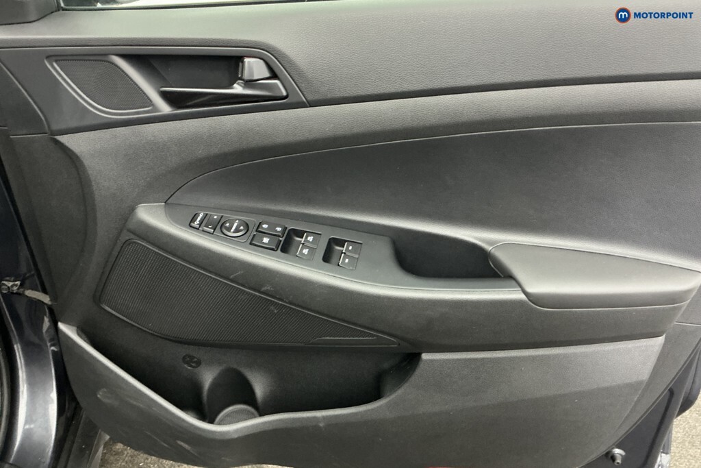 Hyundai Tucson Grey #33