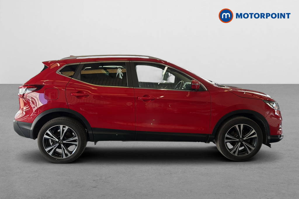 Nissan Qashqai 1.3 Dig-t 160 157 N-connecta Dct Glass Roof Red #4