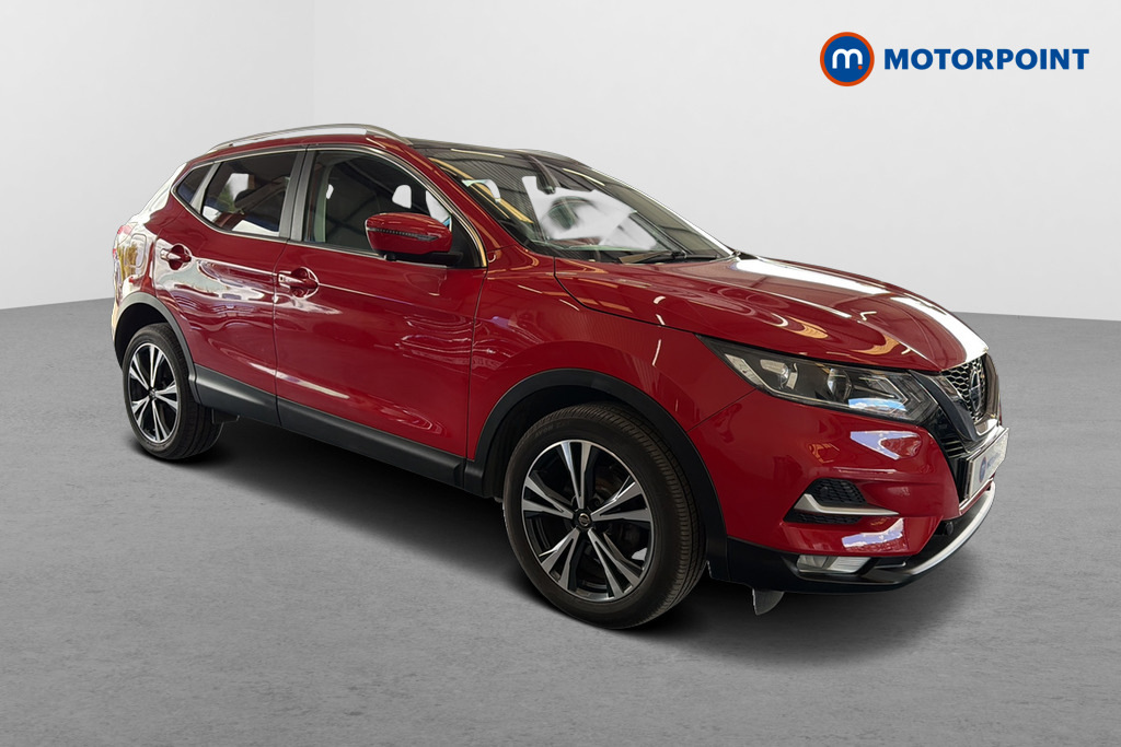 Nissan Qashqai 1.3 Dig-t 160 157 N-connecta Dct Glass Roof Red