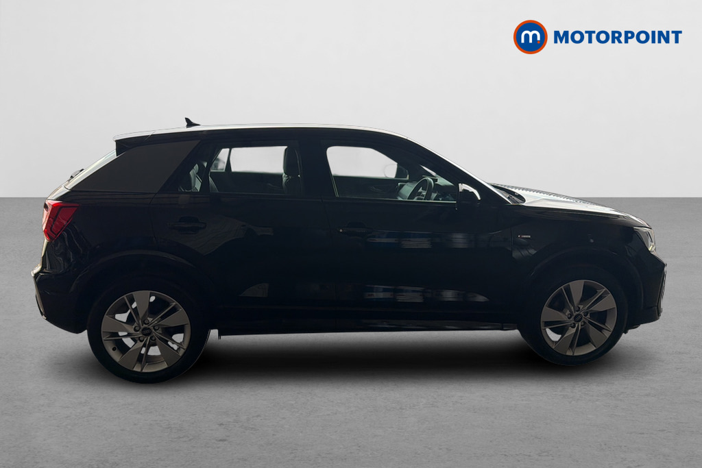 Audi Q2 35 Tfsi S Line S Tronic Black #4