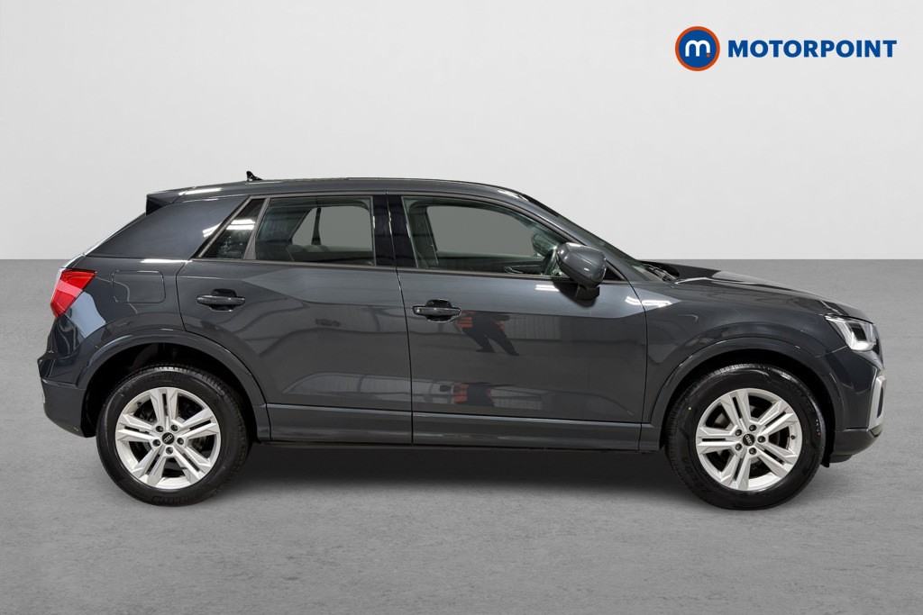 Audi Q2 S Line Black #7
