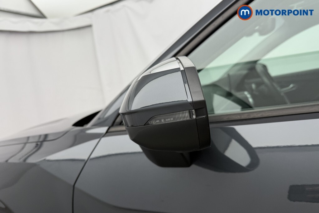 Audi Q2 S Line Black #27