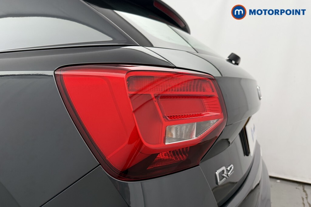Audi Q2 S Line Black #26