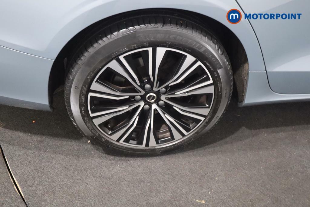 Volvo V60 Core Gold #23