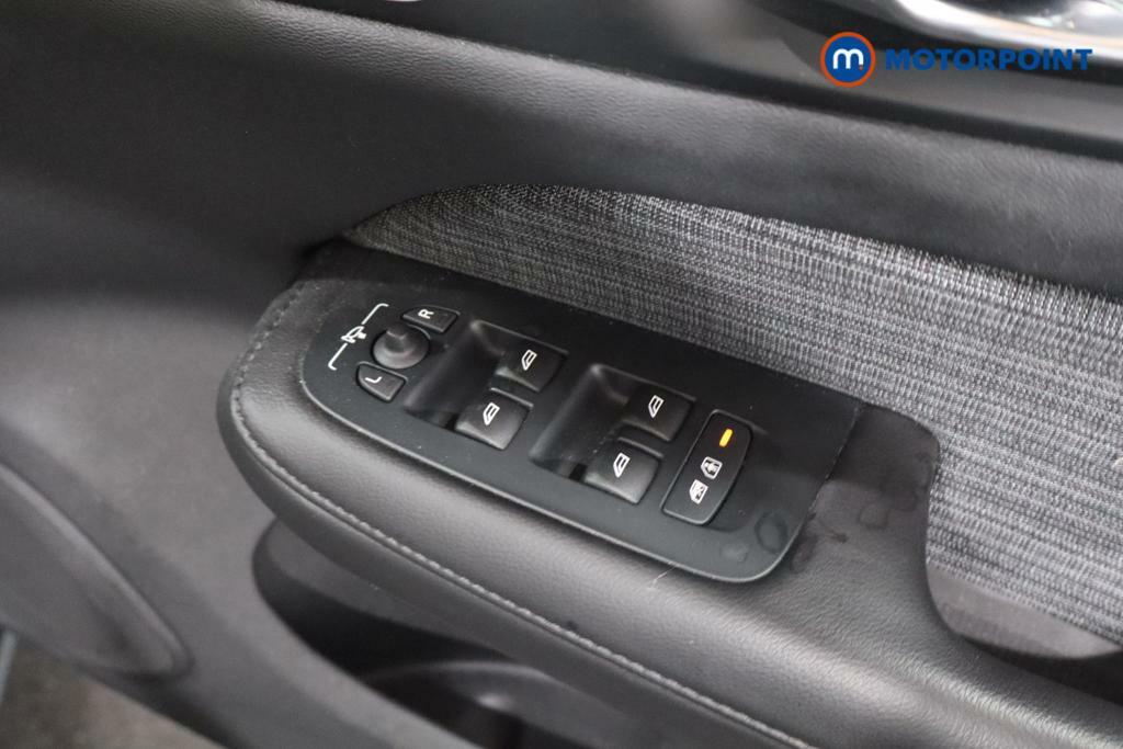 Volvo V60 Core Gold #16