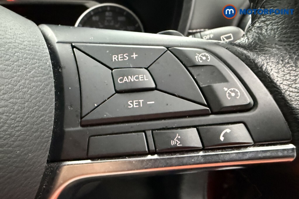 Nissan Juke Acenta Black #12