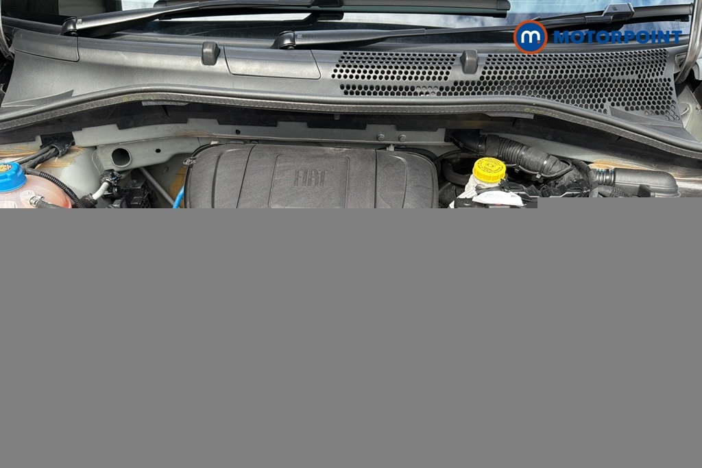 Fiat 500 Hatchback White #35
