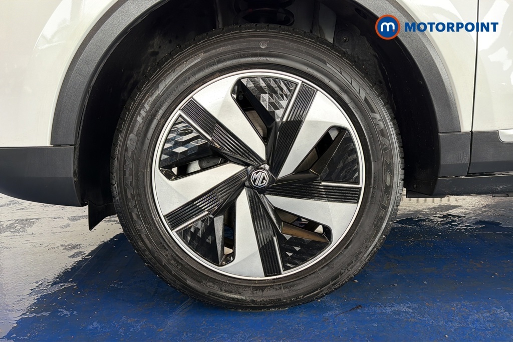 MG ZS Trophy Long Range Black #40