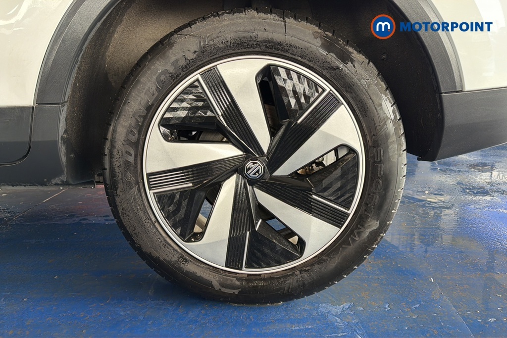 MG ZS Trophy Long Range Black #41