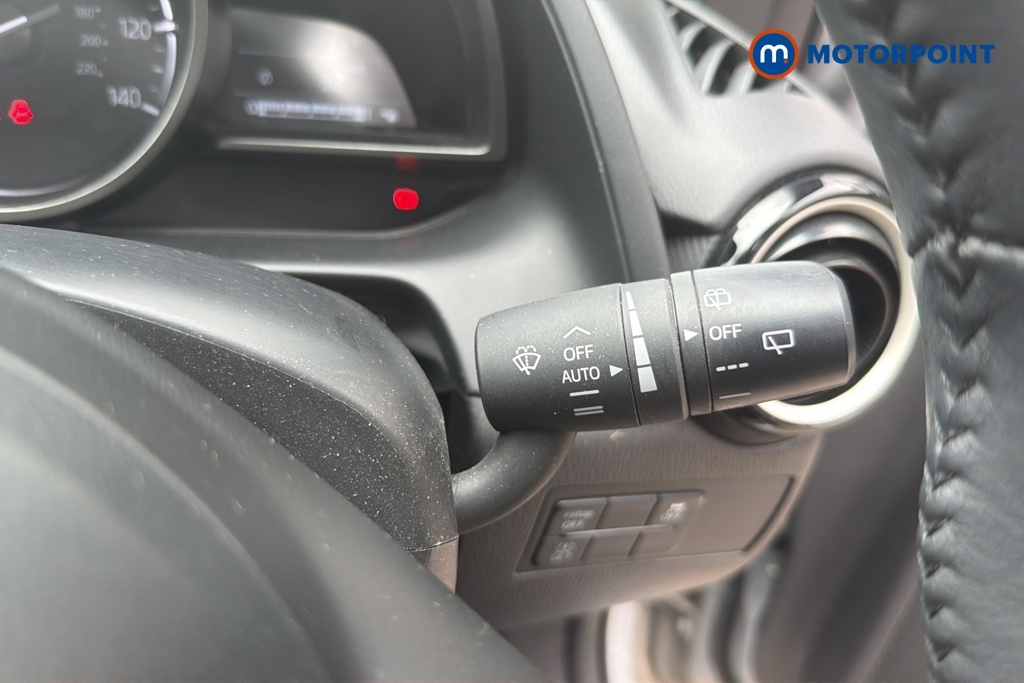 Mazda 2 Se-l Black #12