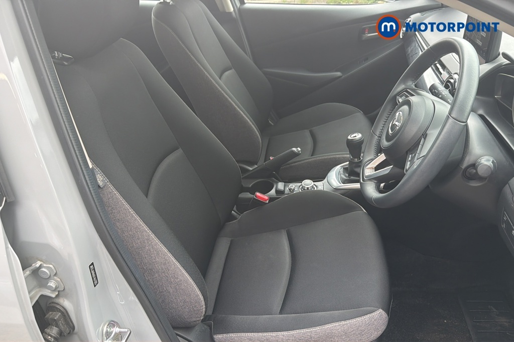 Mazda 2 Se-l Black #22