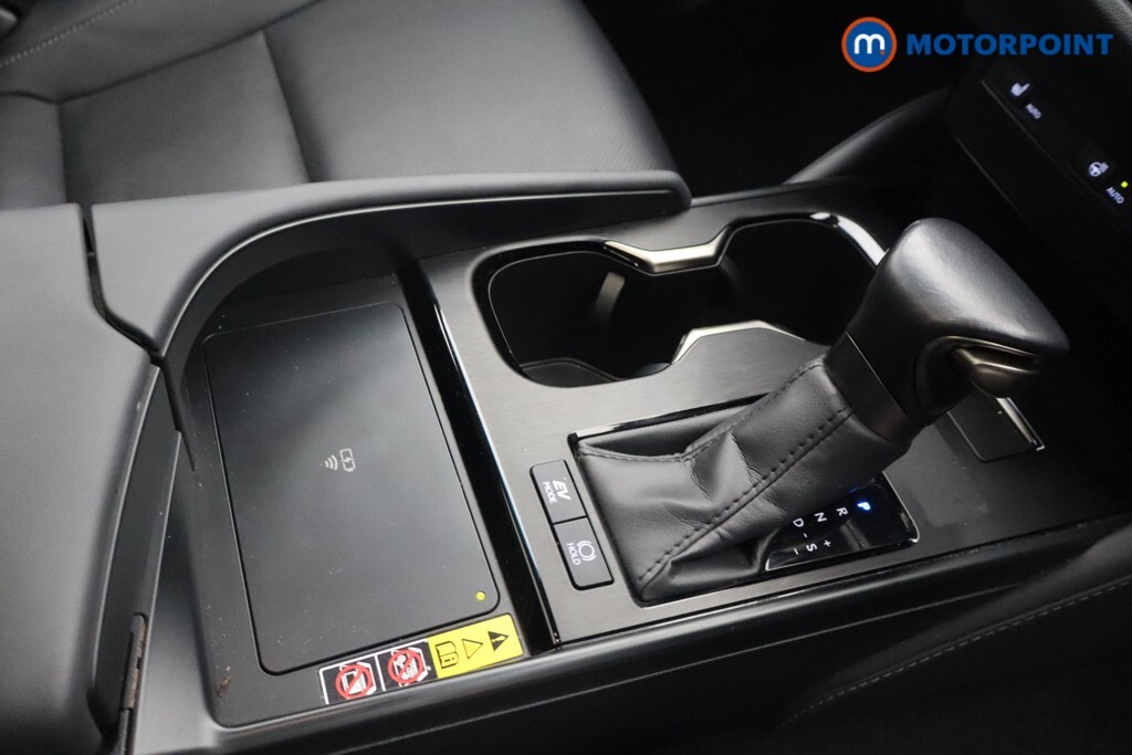 Lexus ES Saloon Black #17