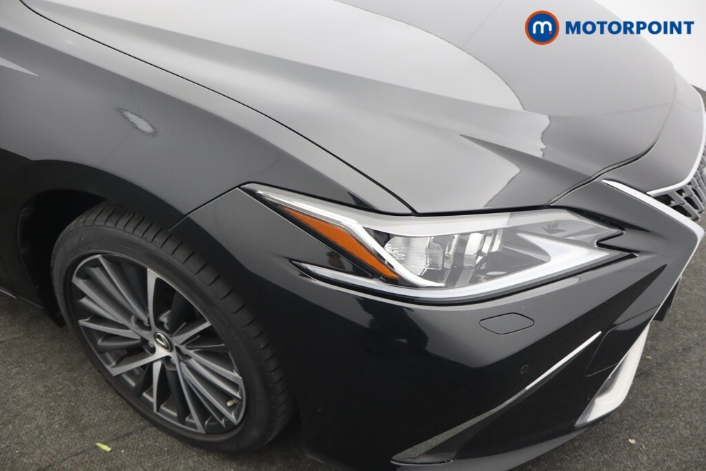 Lexus ES Saloon Black #22