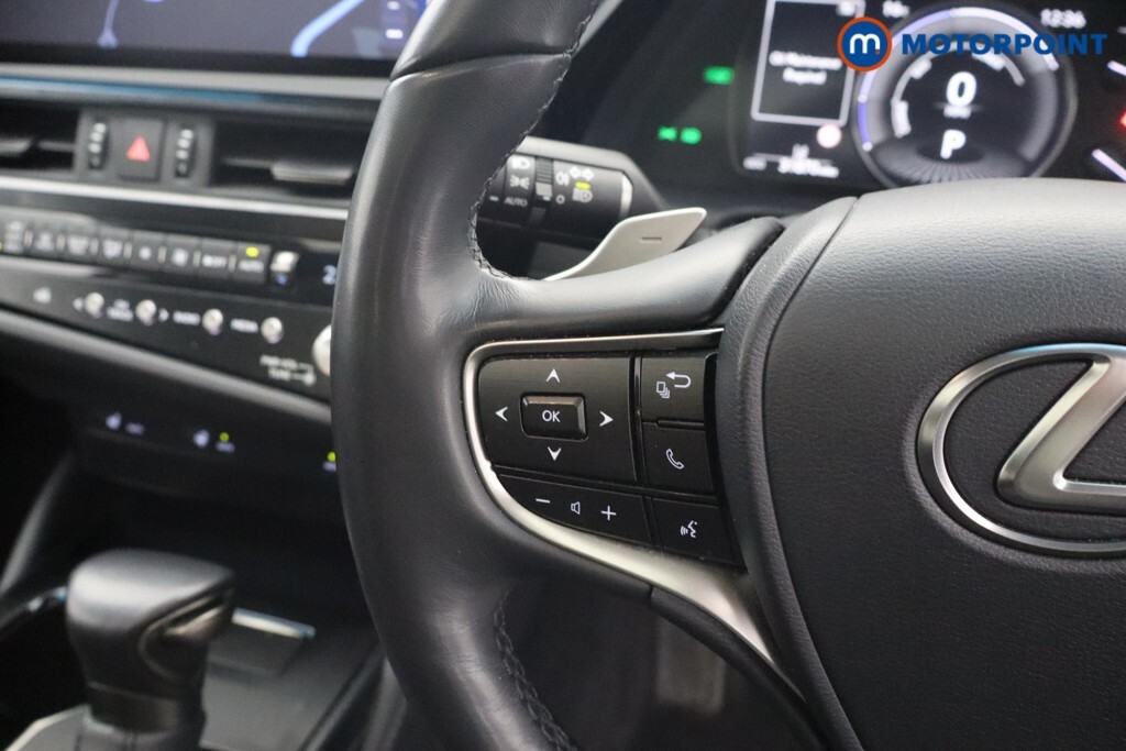 Lexus ES Saloon Black #12